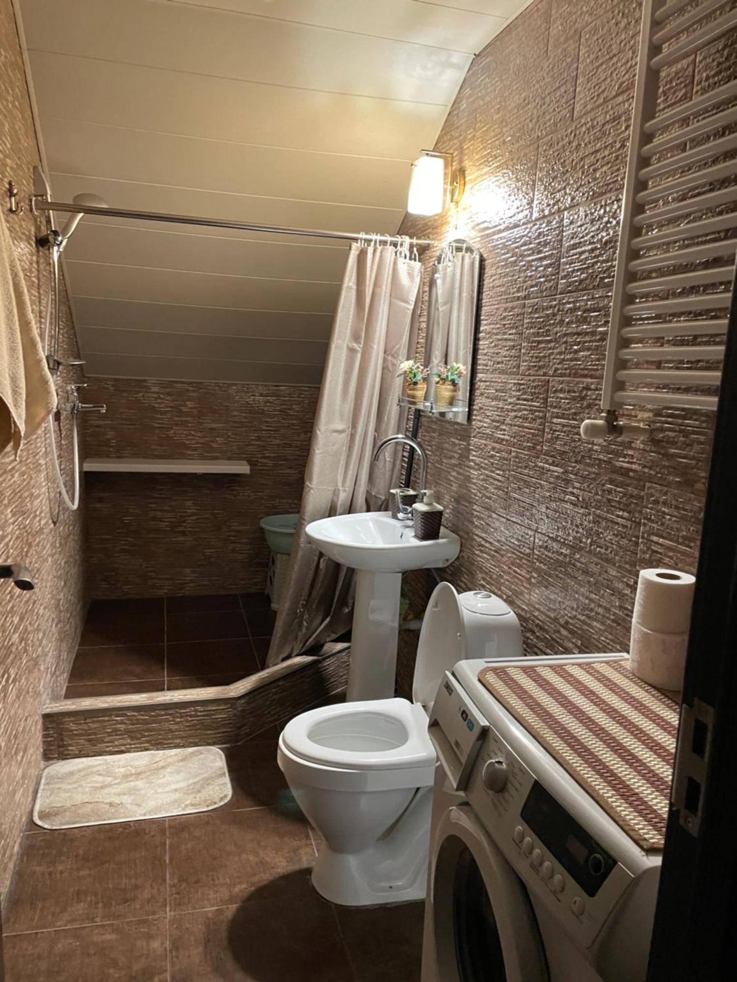 Beautiful Apartment On Atoneli Tbilisi Exterior foto